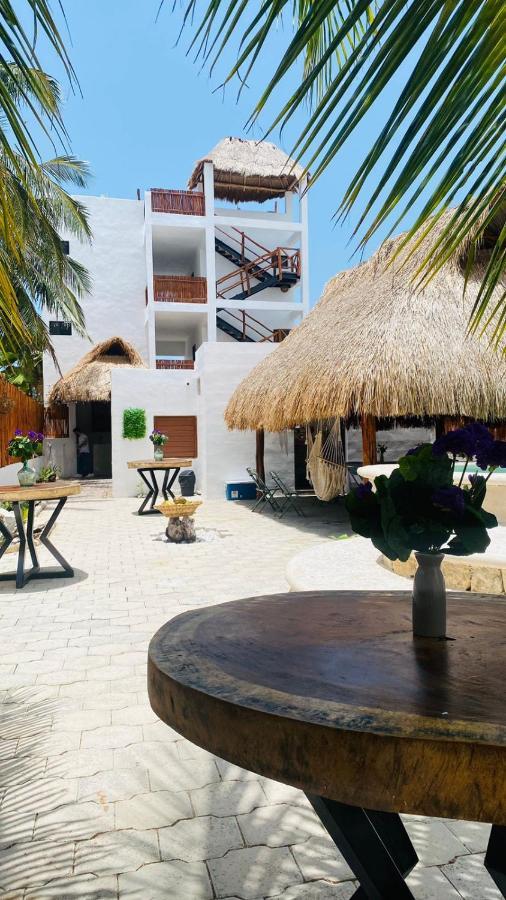 Casa Delfines Rio Lagartos Hotel Exterior photo